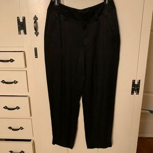 Gap satin black cropped pants - never worn